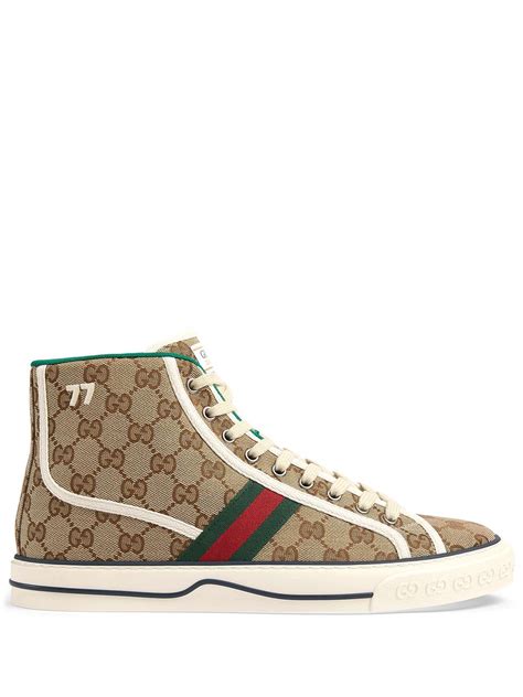 farfetch tenis gucci.